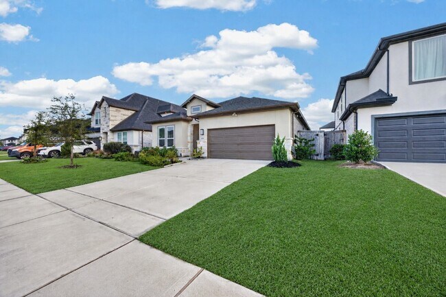 Photo - 21622 Laggan Clf Ln