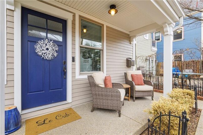 Photo - 706 Ivy St