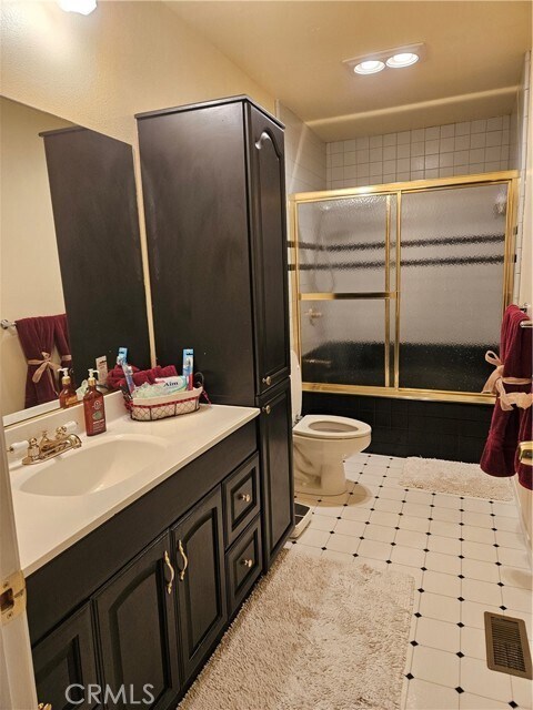 Photo - 375 Grandview Rd