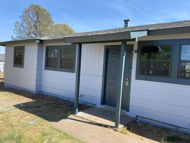 Photo - 3506 E Baylor St