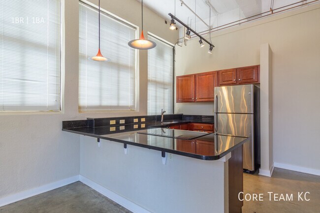 Photo - 1537 Walnut St Unit 401