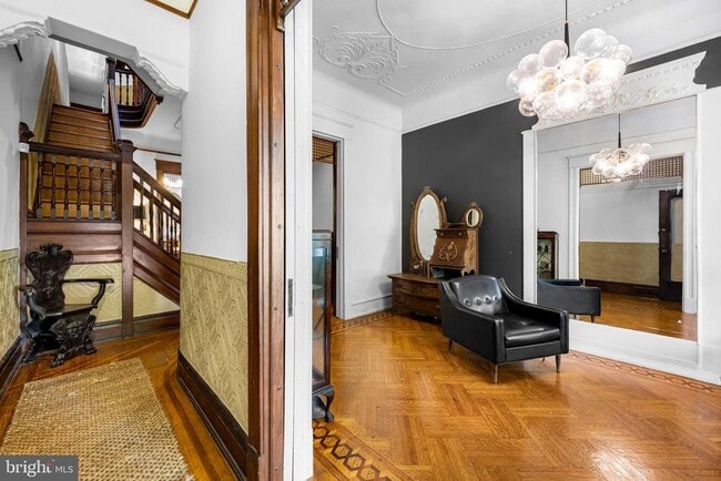 Photo - 3314 Auchentoroly Terrace