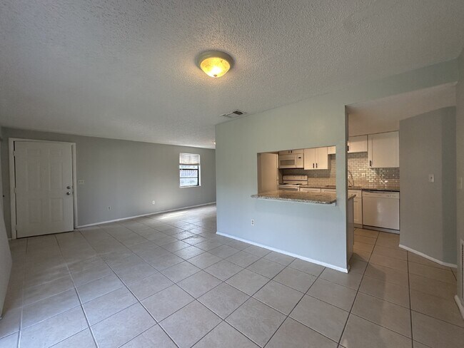 Photo - Cedarwood Condominiums Unidad 600B