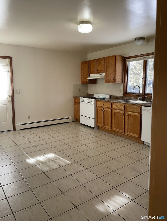 Photo - 20 Spring Hill Ave