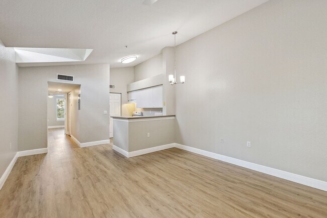 300 S Orange Ave