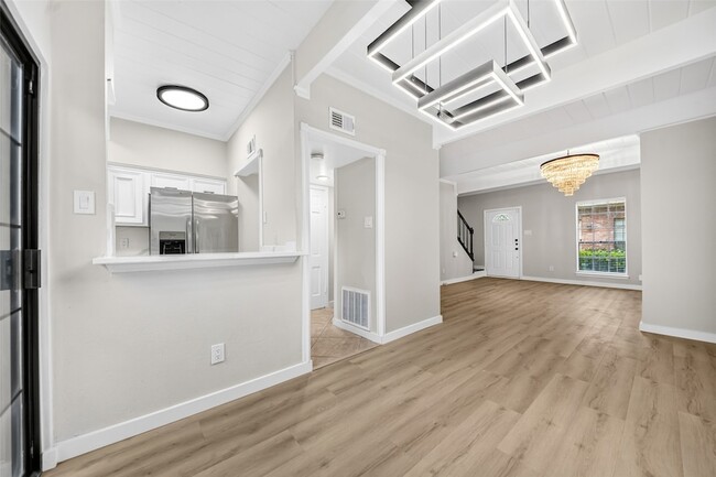 Building Photo - 5328 Brownway St Unit B15