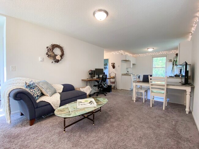 Photo - 16610 8th St N Unidad #4