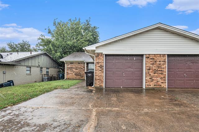 Photo - 6817 W Cleburne Rd