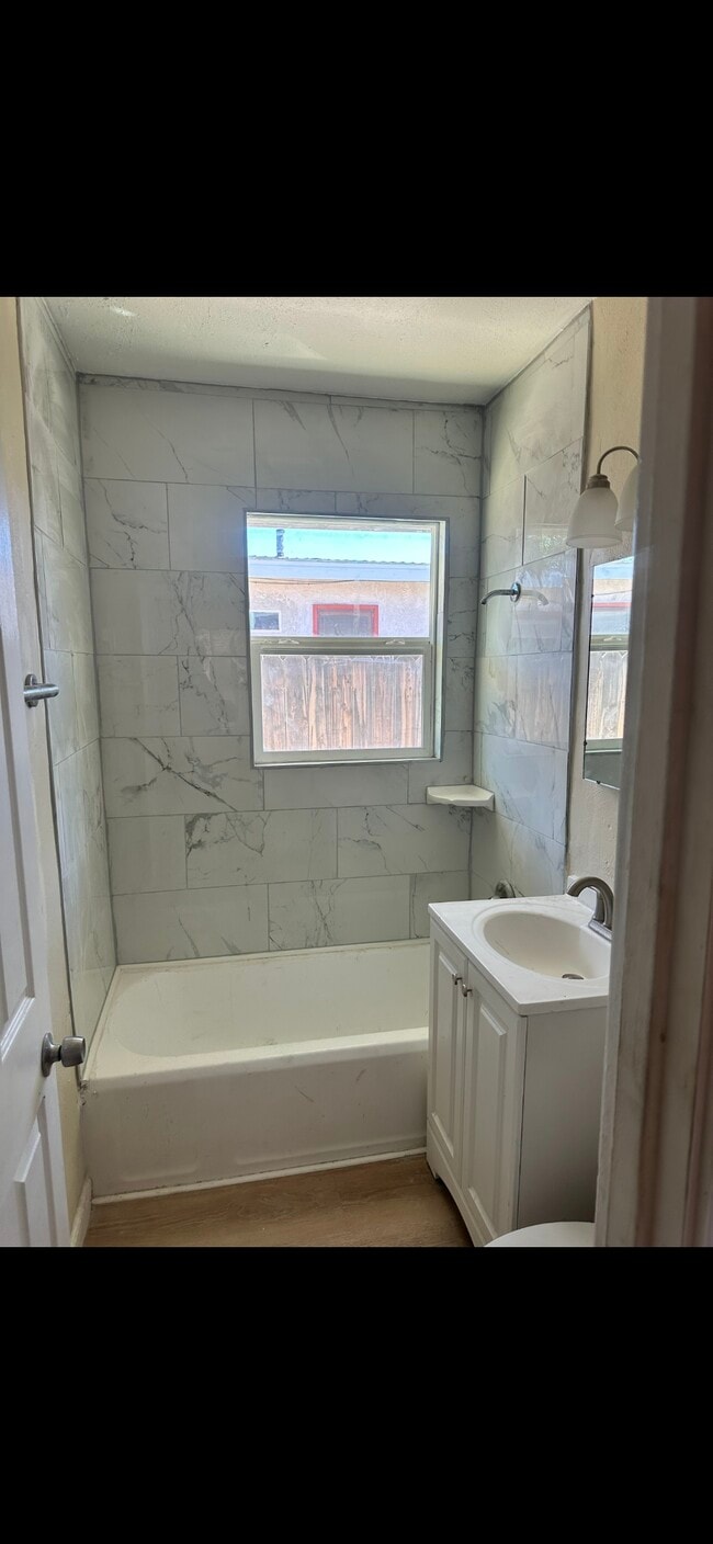 Photo - 405 S Richmond Rd