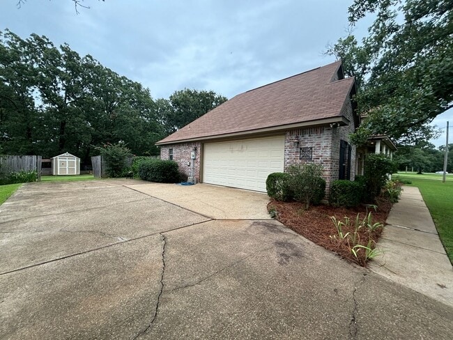 Photo - Heart of Benton on just under an acre of lot!