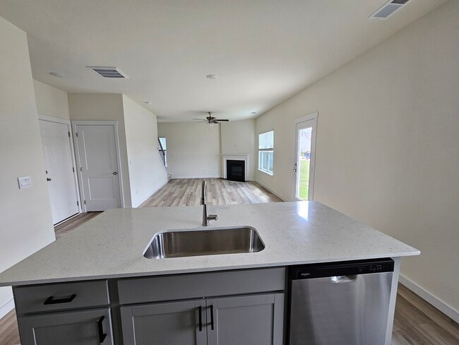 Photo - 7327 Bendire Lp