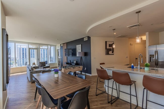 Photo - 44 W Monroe St Unit ID1263193P