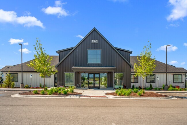 Silverbrook Apartments