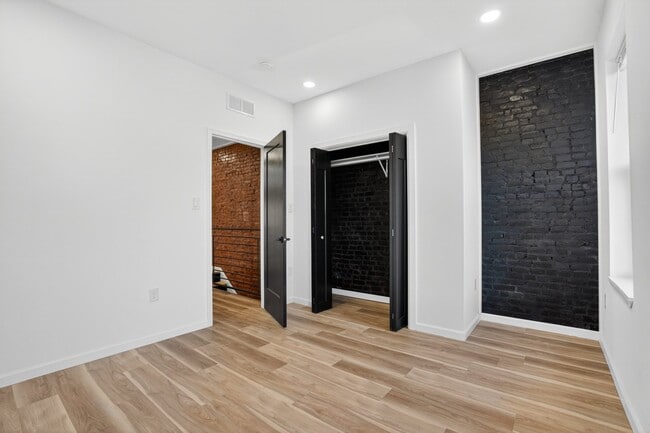 Photo - 3239 N 13th St Unit Apt B