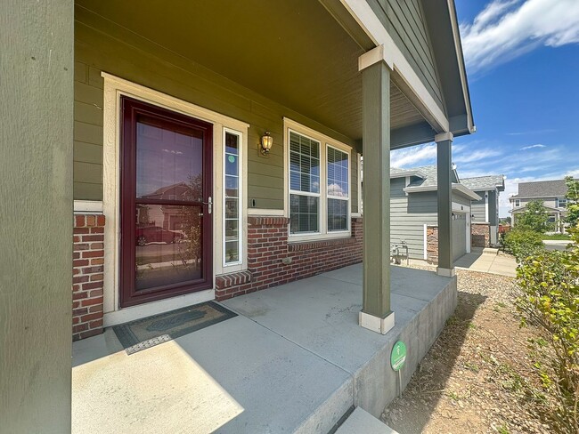 Photo - 4bd house in a heart of Dove Village!
