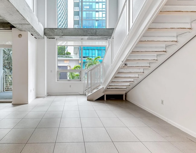 Photo - 3250 NE 1st Ave Unidad 312