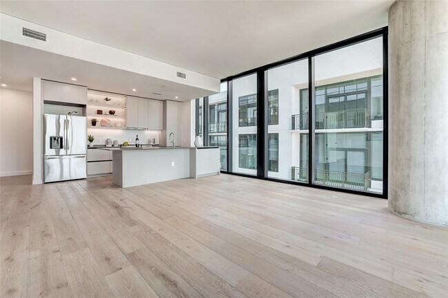 Photo - 610 Davis St Unit 3008