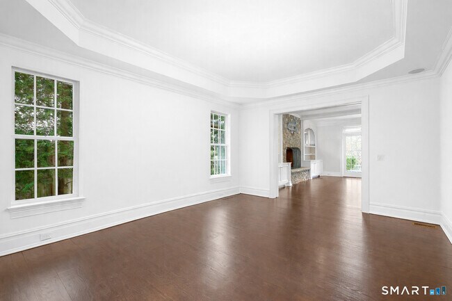 Photo - 93 Mansfield Ave