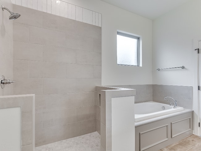 Photo - 2600 Woods Edge Dr