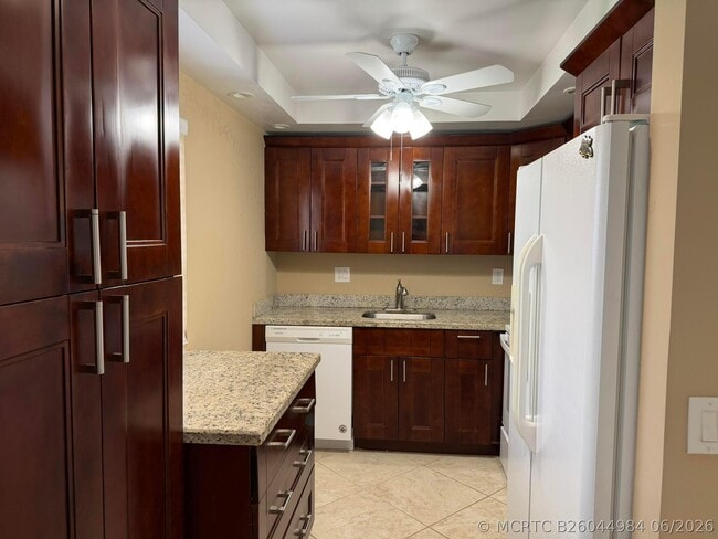 Photo - 119 Burgundy Ave