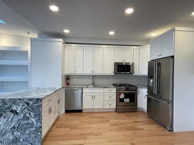 Photo - 9009 Riverside Pl Unit 2