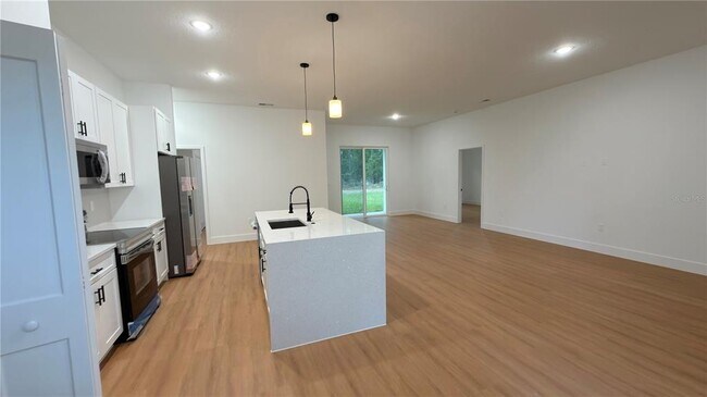Photo - 7250 N Freeport Cir