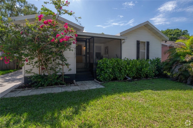 Building Photo - 4107 N Seminole Ave Rental