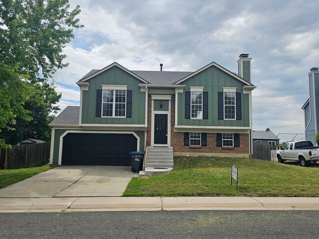 Photo - 2 Bedroom Home with Large Yard - Close to Waneka Lake Park