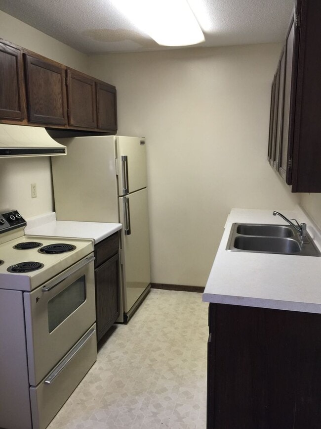 Photo - 2014 Greysolon Rd Unit Lower