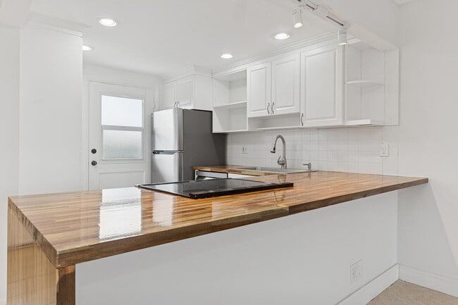 Photo - 6161 NW 2nd Ave Unit 420