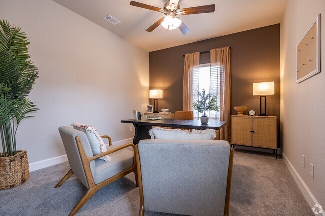Photo - Luxury Living with Up to 8 Weeks Free! Unidad CGL2
