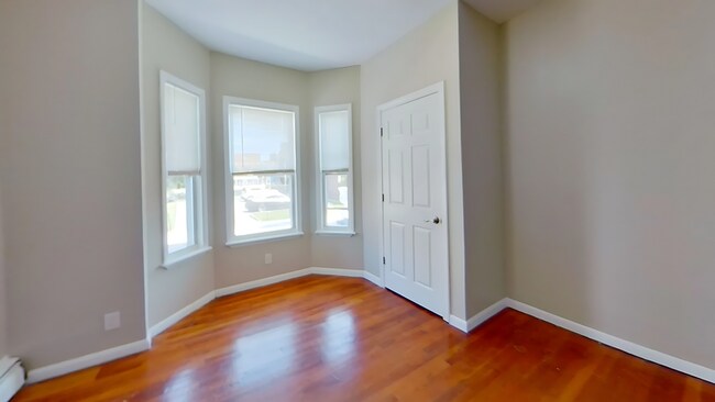 Photo - 119 George St Unit 1