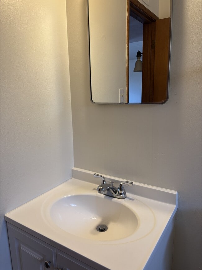 Photo - 2618 E Turney Ave Unit 5