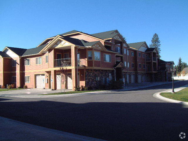 Building Photo - PHEASANT RUN CONDO (PR#32) Unit 202