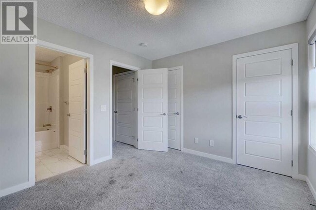 Photo - 301 Redstone Blvd NE