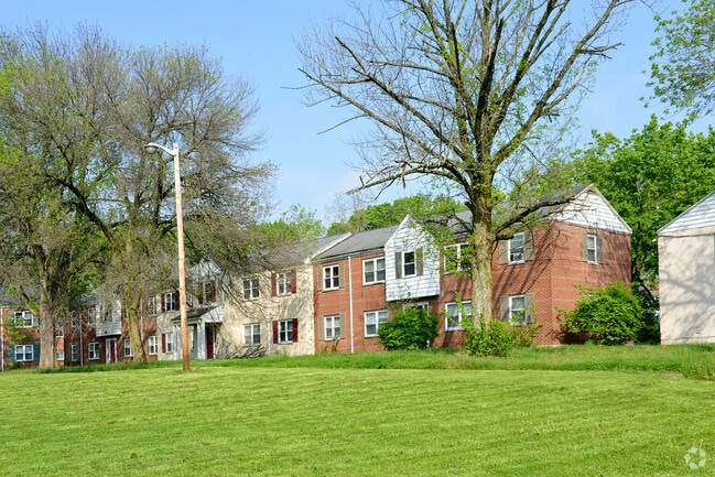 Riverside Terrace Apartments - Riverside Terrace Apartments