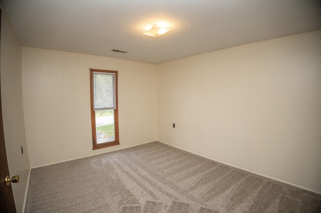 Photo - 115 Traci Dr Unit 11