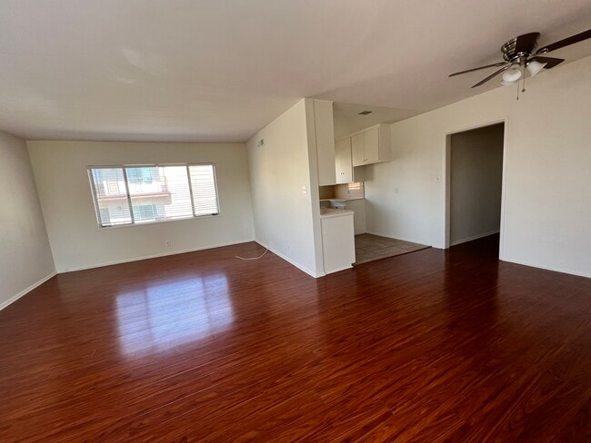 Building Photo - 7123 Flight Ave Unit 4