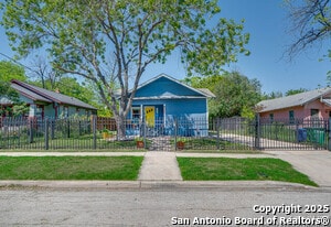 Building Photo - 1505 W Craig Pl Rental