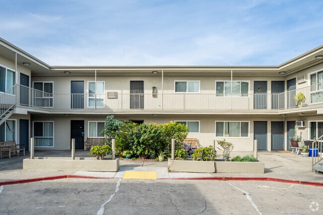 Hudson Ridge Apartments