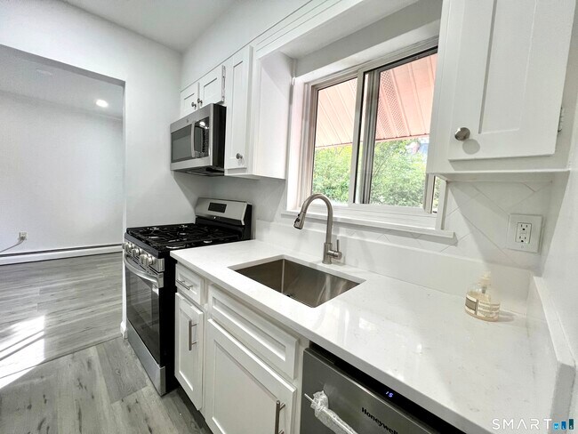 Photo - 208 Flax Hill Rd Unit 32