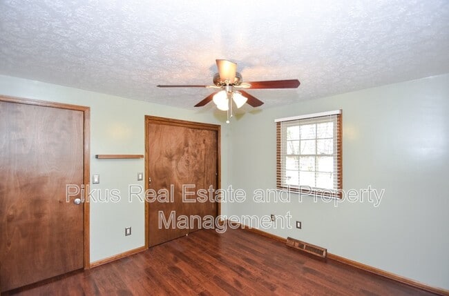 Photo - 1932 Otterbin St