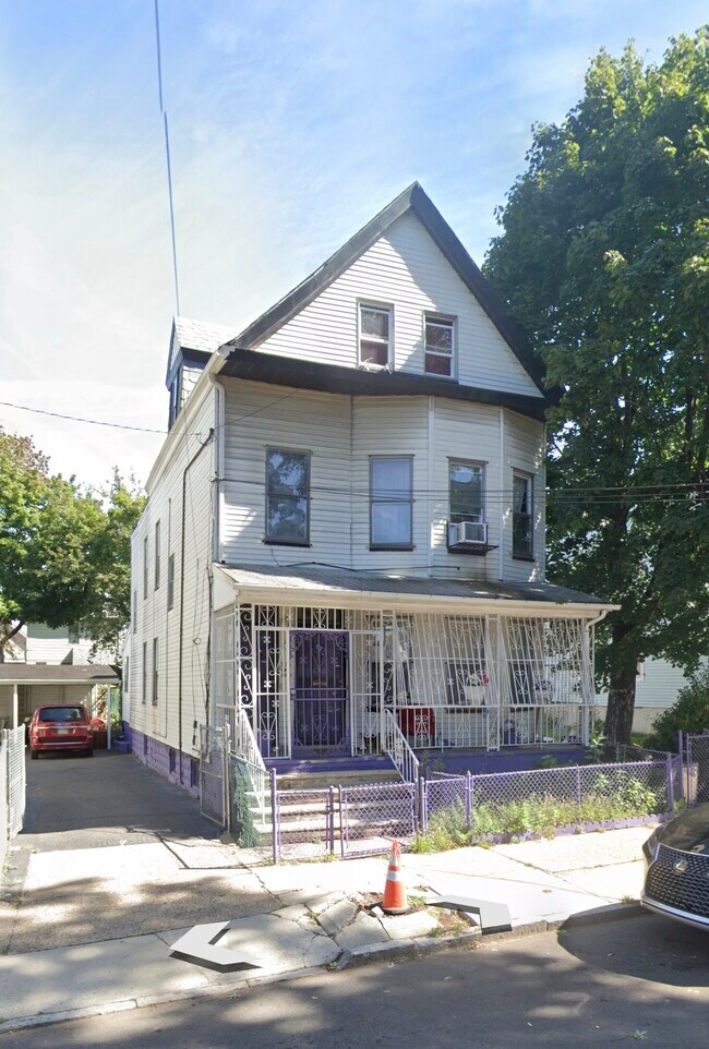 Photo - 575 13th Ave Unit 575 13th Ave Newark, NJ