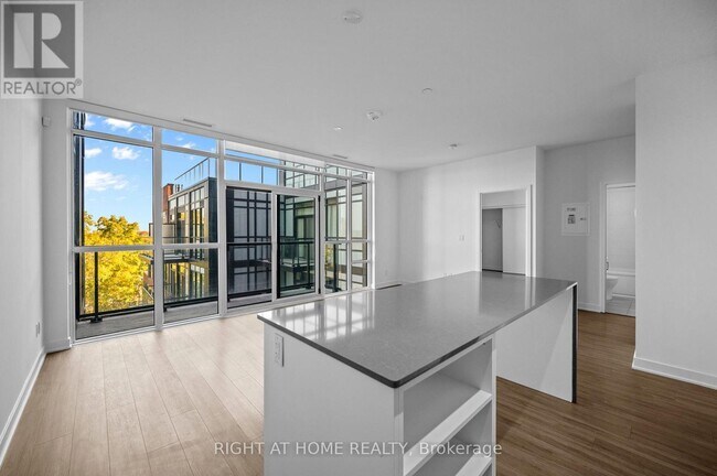 Photo - 681 Yonge St Unit 630