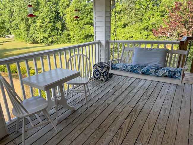 Building Photo - 176 Schools Dr Unit ID1343303P