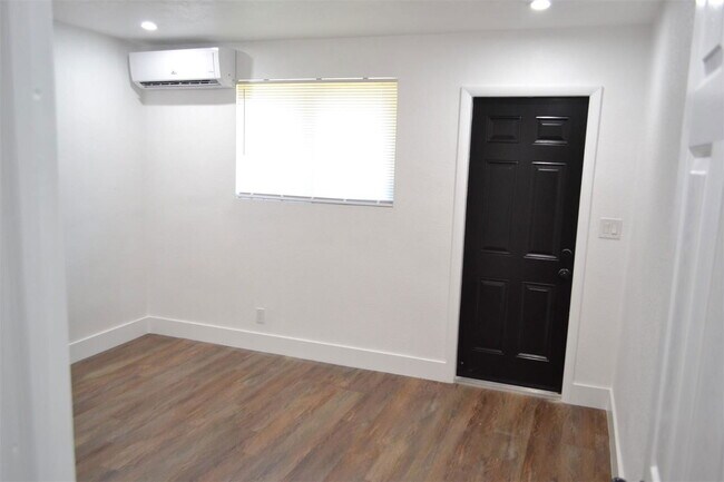 Photo - 920 NW 8th Ave Unidad 3a
