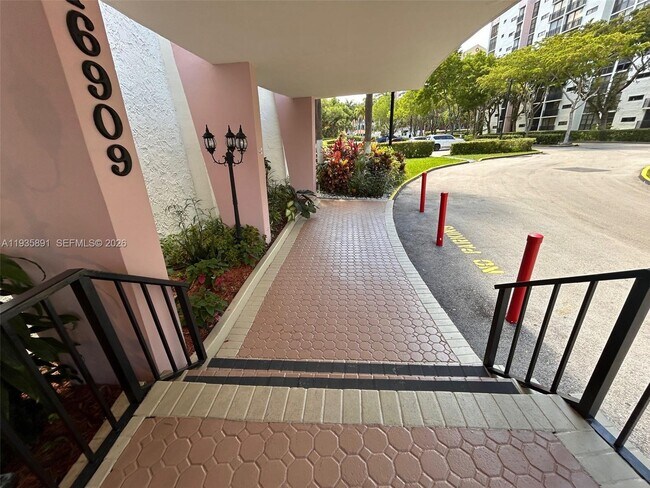 Photo - 16909 N Bay Rd Unit 602