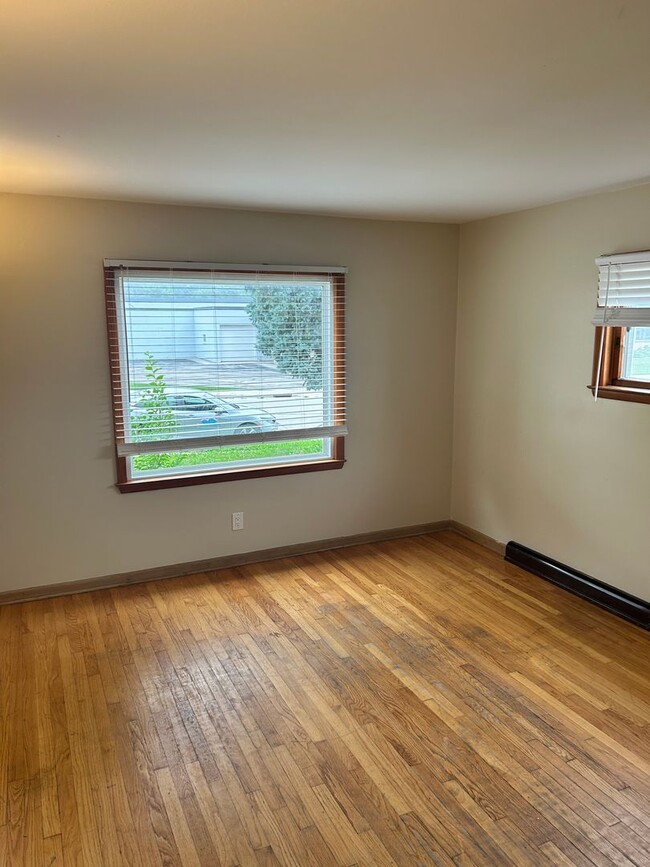 Photo - 421-423 Beech St Unidad 421-Lower