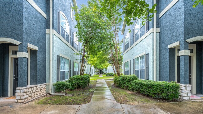 Photo - Villas at Willow Springs Apartments