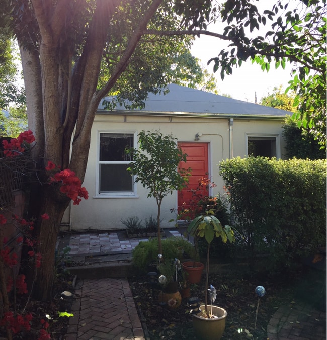 Photo - 229-229B 27th St Unit RC -  229B - 27th Street